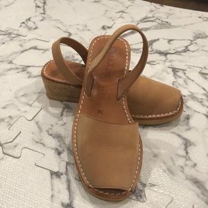 Wedged sandals